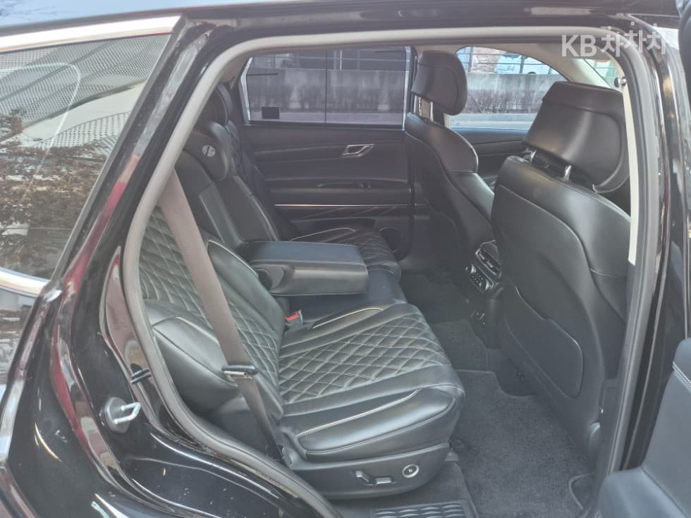 Genesis GV803.0 Diesel AWD - 17