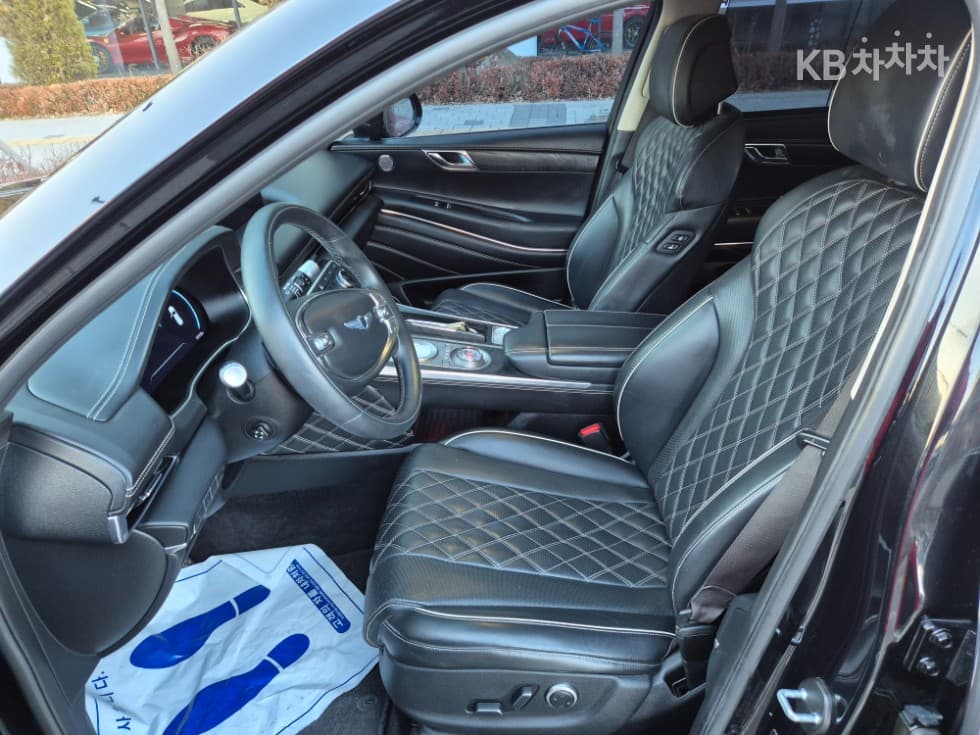 Genesis GV803.0 Diesel AWD - 25