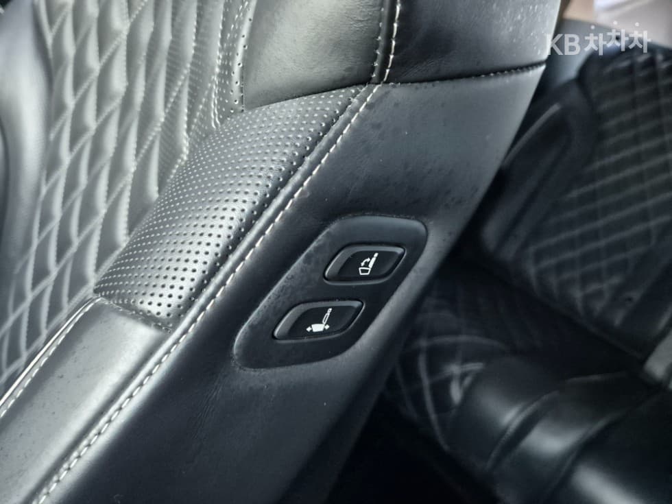 Genesis GV803.0 Diesel AWD - 29