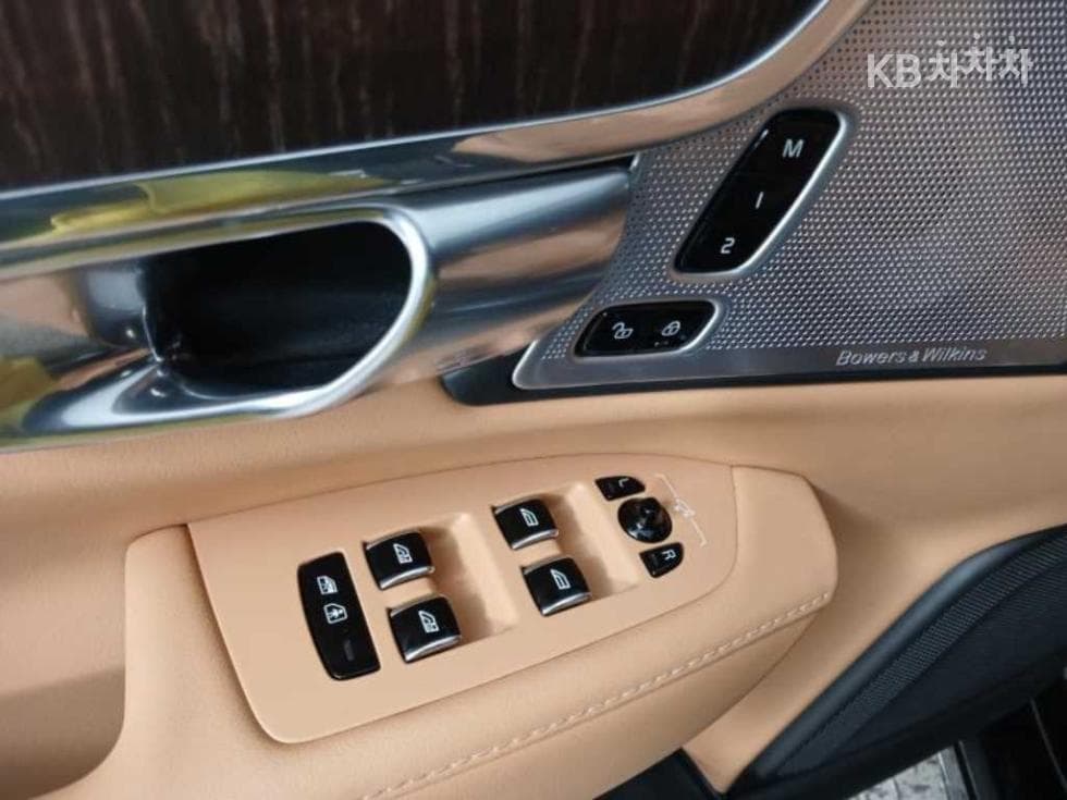 Volvo S90 Second generationB6 AWD Ultimate Bright - 9