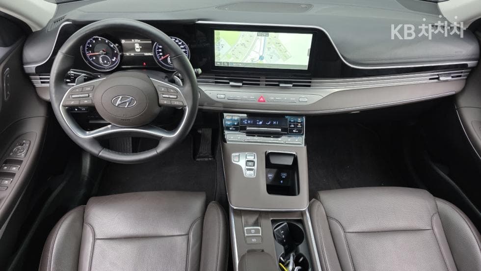 Hyundai The New (facelift) Grandeur (Azera)3.3 Exclusive - 5