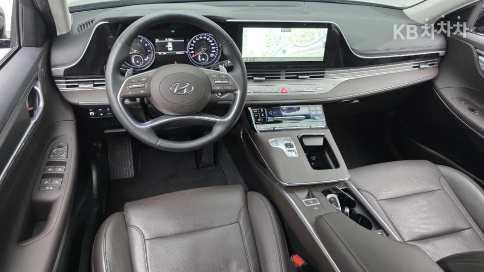 Hyundai The New (facelift) Grandeur (Azera)3.3 Exclusive - 6