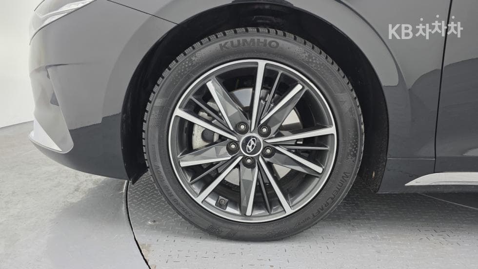 Hyundai The New (facelift) Grandeur (Azera)3.3 Exclusive - 13