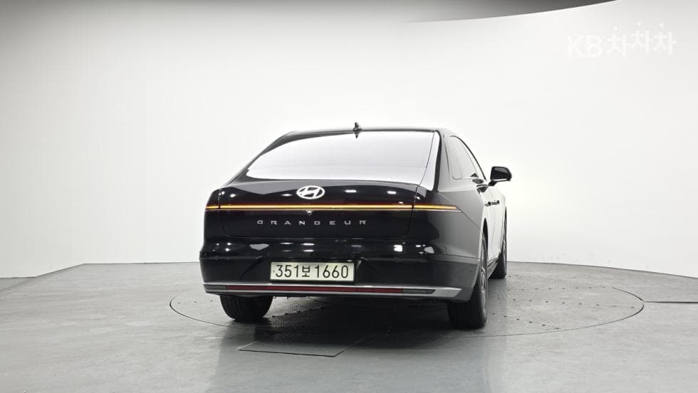 Hyundai The All New Grandeur (Azera)2.5L gasoline 2WD Premium - 4