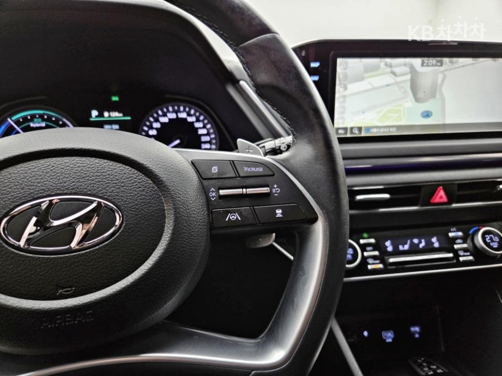 Хюндай Соната Хибрид (DN8)2.0 Хибрид Premium Plus - 9