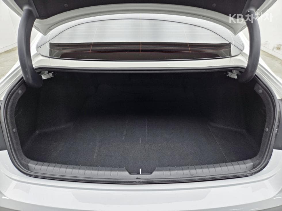 Хюндай Соната Хибрид (DN8)2.0 Хибрид Premium Plus - 21