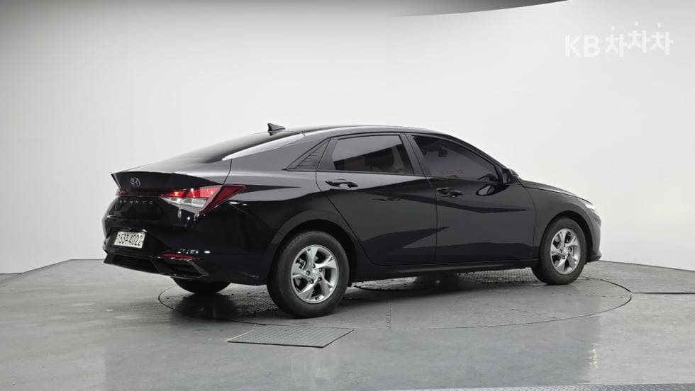 Hyundai All New Avante (Elantra)(CN7)1.6 Gasoline Modern - 2