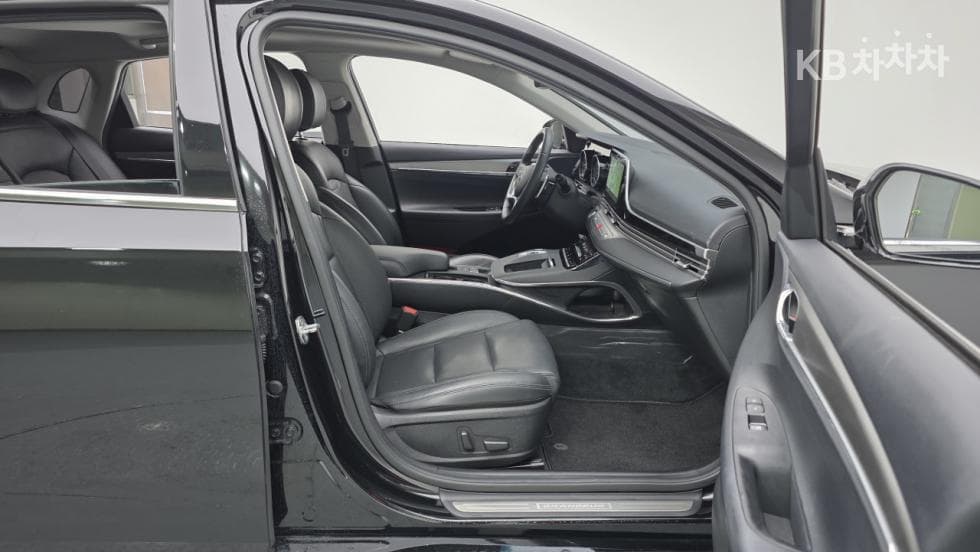 Hyundai The New (facelift) Grandeur (Azera)3.3 Premium - 20