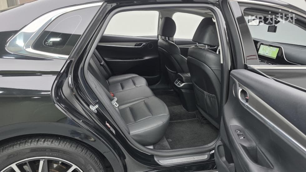 Hyundai The New (facelift) Grandeur (Azera)3.3 Premium - 21