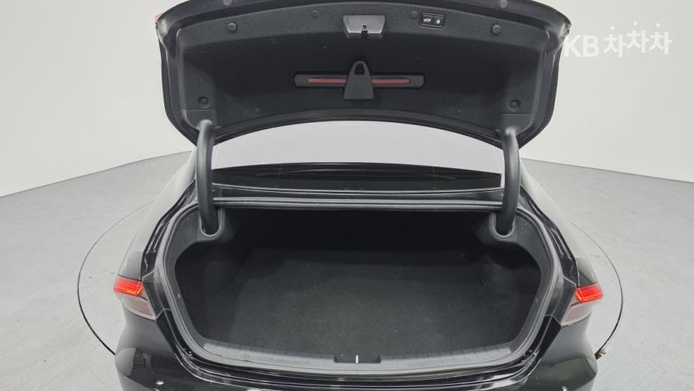 Hyundai The New (facelift) Grandeur (Azera)3.3 Premium - 23