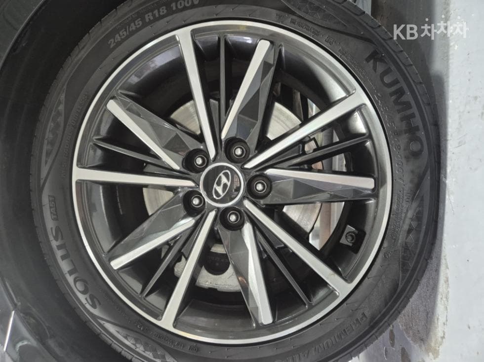 Hyundai The New (facelift) Grandeur (Azera)3.3 Premium - 25