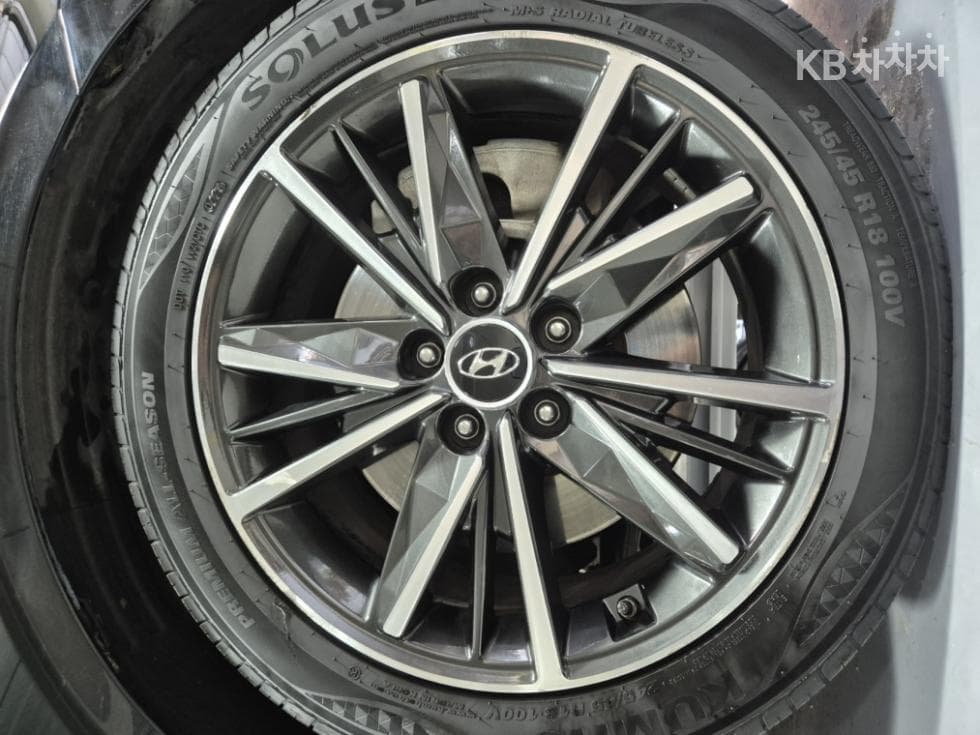 Hyundai The New (facelift) Grandeur (Azera)3.3 Premium - 27