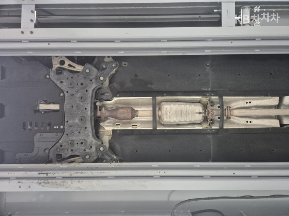 Hyundai The New (facelift) Grandeur (Azera)3.3 Premium - 29