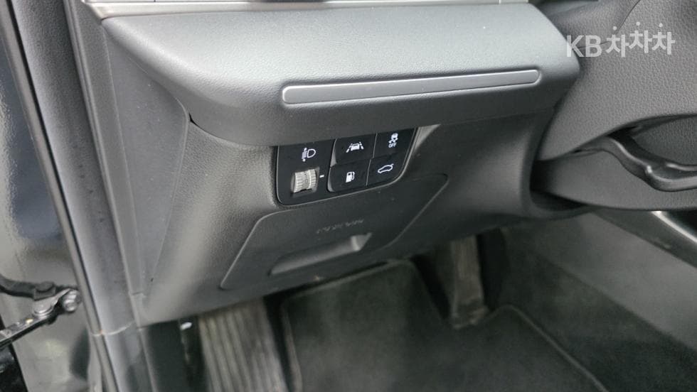 Hyundai The New (facelift) Grandeur (Azera)LPi 3.0 Rental car Modern - 8