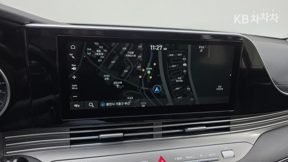 Hyundai The New (facelift) Grandeur (Azera)LPi 3.0 Rental car Modern - 13