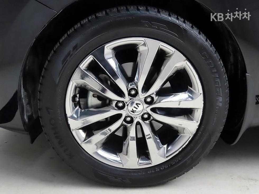 Киа All New Канивал9-местен 2.2 Дизел Престиж - 20