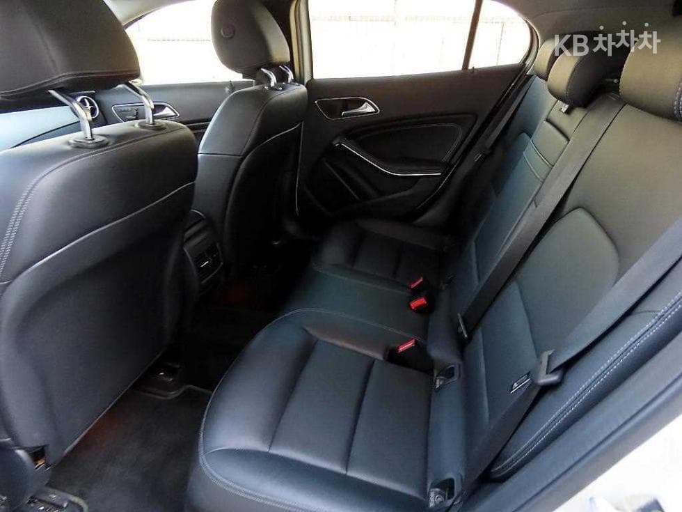 Mercedes-Benz GLA X156GLA200 CDi 4매틱 - 6