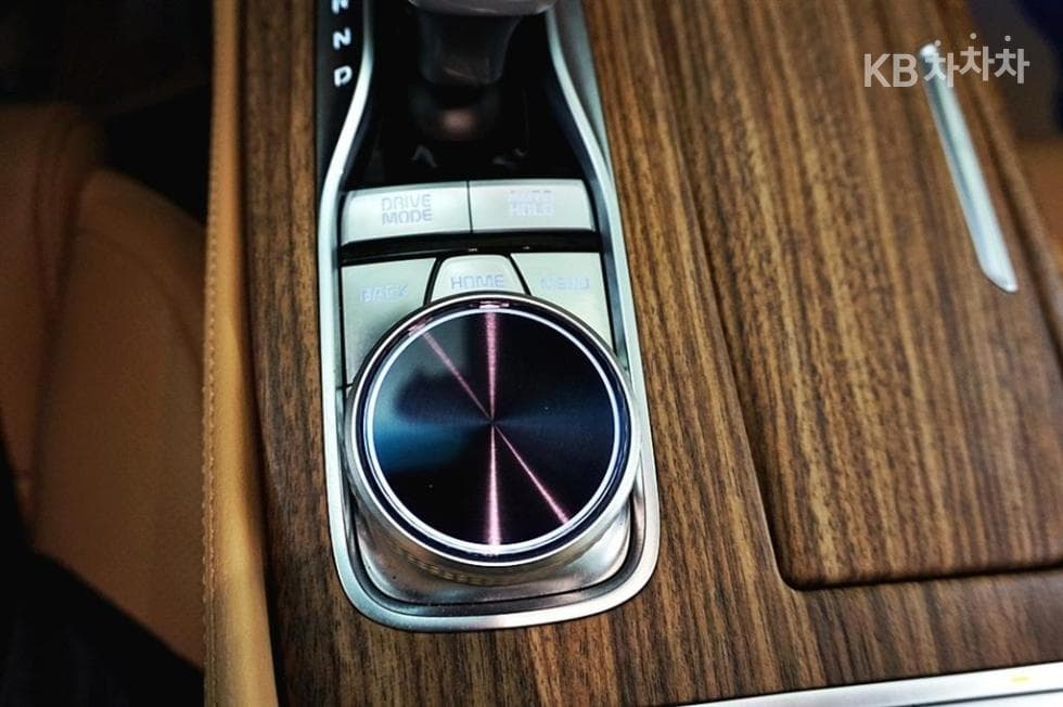 Kia The New (facelift) K9(Second generation)3.8 GDI AWD 플래티넘 - 16