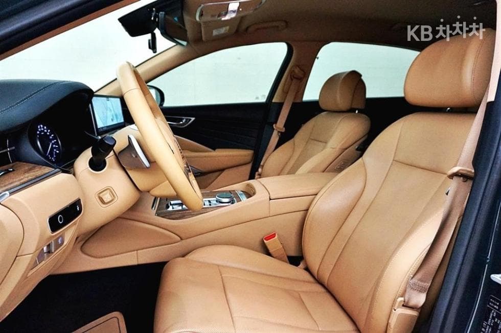 Kia The New (facelift) K9(Second generation)3.8 GDI AWD 플래티넘 - 17