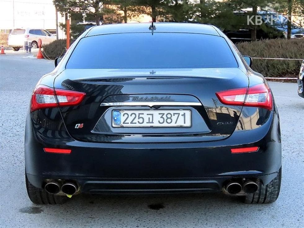 마세라티 기블리3.0 V6 3rd Gen - 4