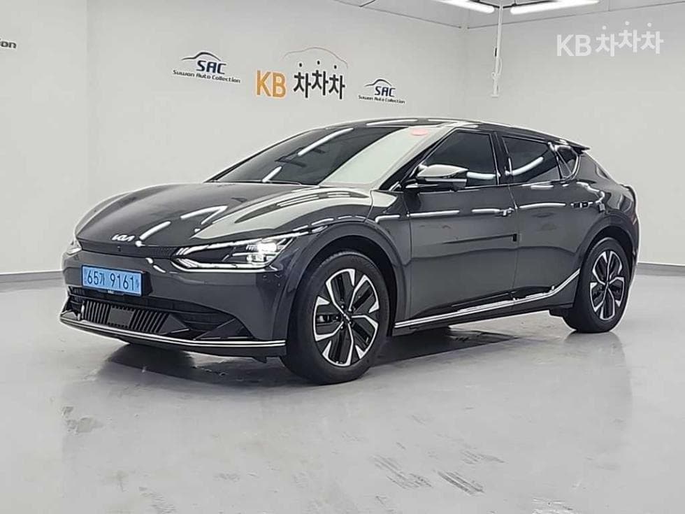 Kia EV6 Standard 2WD 어스 - Image 1
