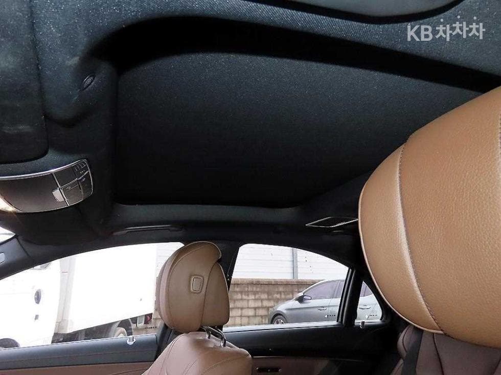 Mercedes-Benz Нов S-КласS350 d 4MATIC W222 - 17