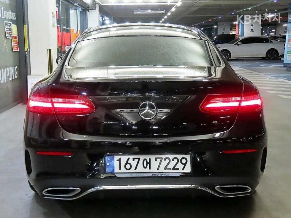 Mercedes-Benz E-Class (W213)E220d COUPE - 5