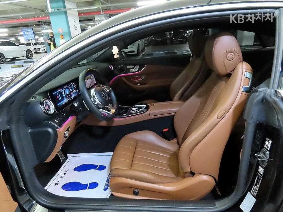 Mercedes-Benz E-Class (W213)E220d COUPE - 6