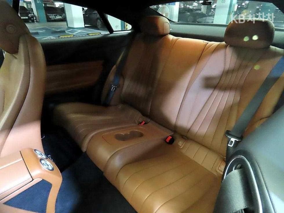 Mercedes-Benz E-Class (W213)E220d COUPE - 7