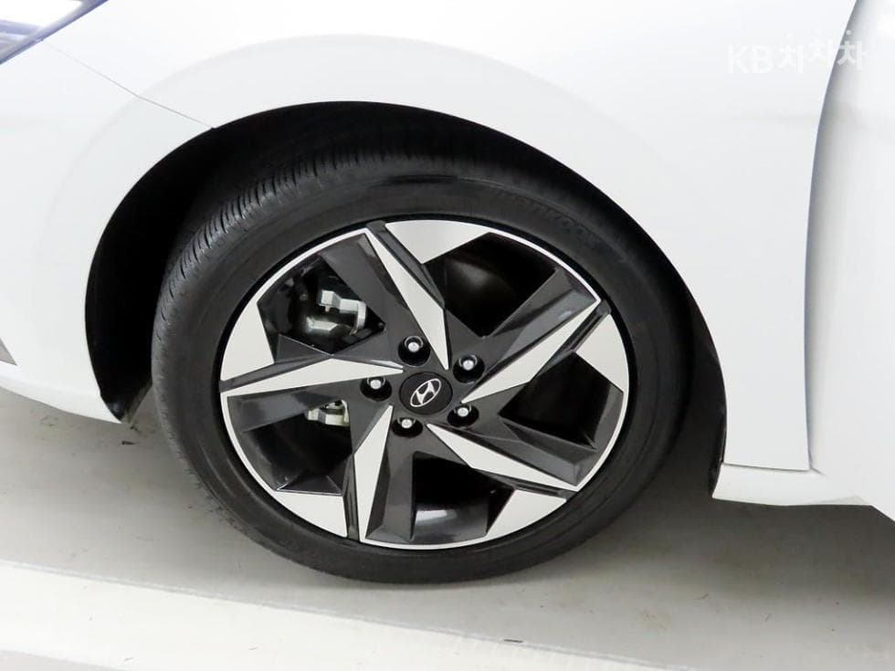 Хюндай All New Avante (Elantra)(CN7)1.6 Бензин Inspiration - 7