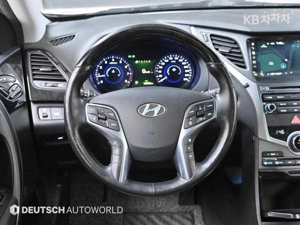 Hyundai Grandeur (Azera)HGHG240 Modern - 13