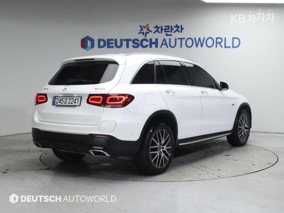 Mercedes-Benz GLC(X253)300 e 4Matic - 2