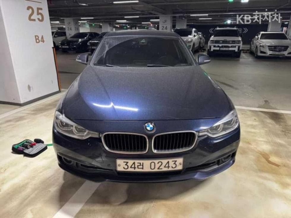 BMW New3 Series 320d F30(12~) - Image 1