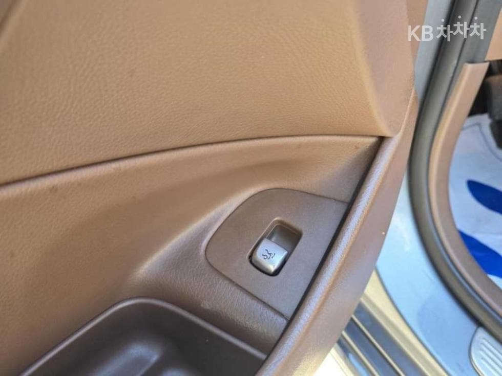 Mercedes-Benz E-Class (W213)E400 4MATIC Exclusive - 17