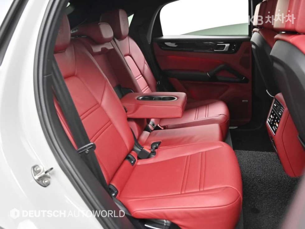 Porsche Cayenne(9Y0)3.0 Coupe Standard - 12