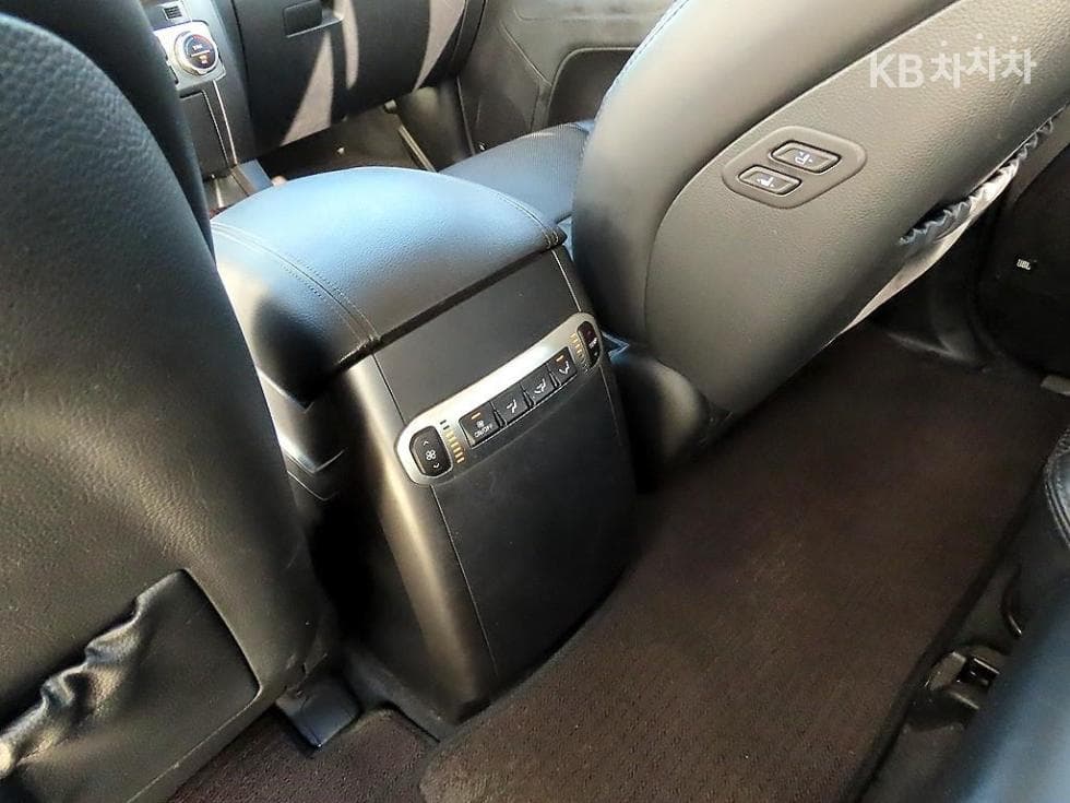 Kia The New (facelift) Mohave4WD President 7-seater (Limousine) - 15