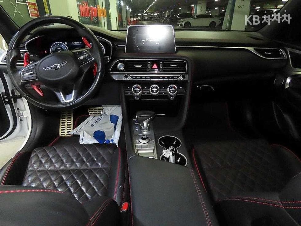 Genesis G70 SPORT3.3T SPORT Prestige - 10