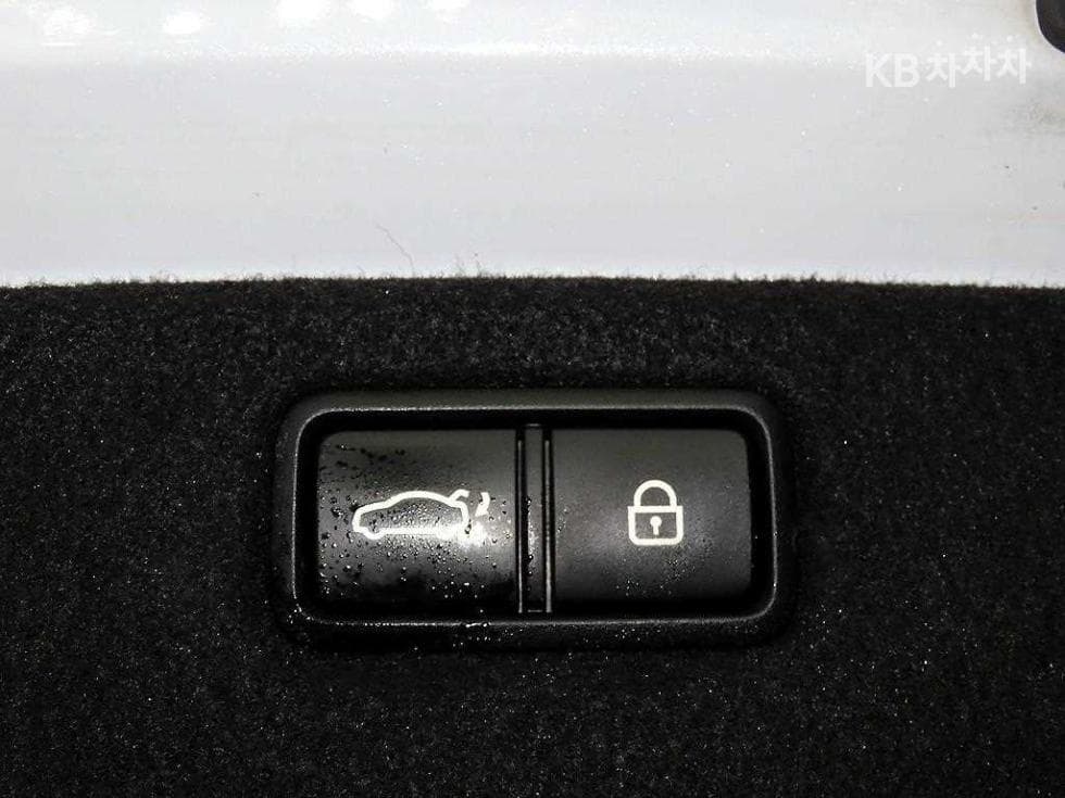 Genesis G70 SPORT3.3T SPORT Prestige - 17