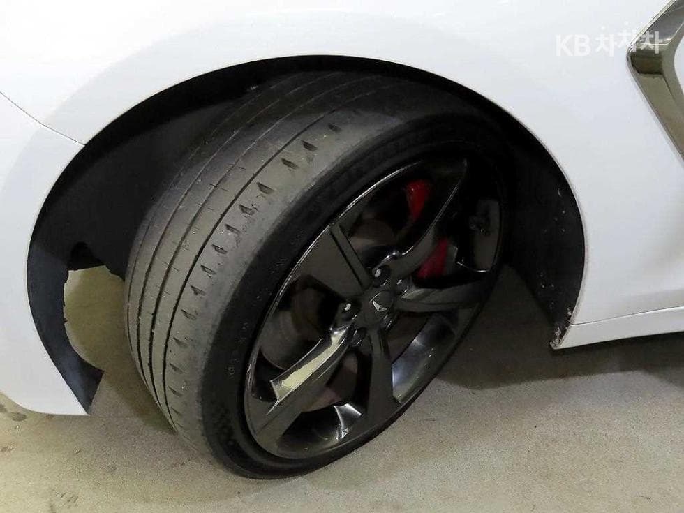 Genesis G70 SPORT3.3T SPORT Prestige - 20