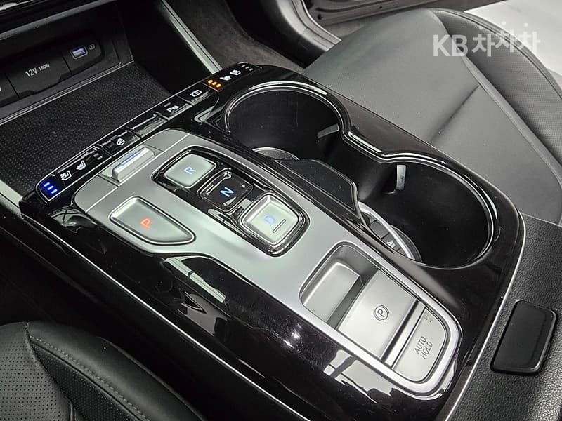 Hyundai The All New Tucson Hybrid(NX (Lexus SUV)4)1.6T HEV Premium - 8