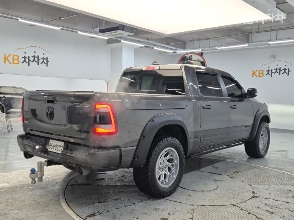 닷지 램 Pickup5.7L 1500 Revel - 3