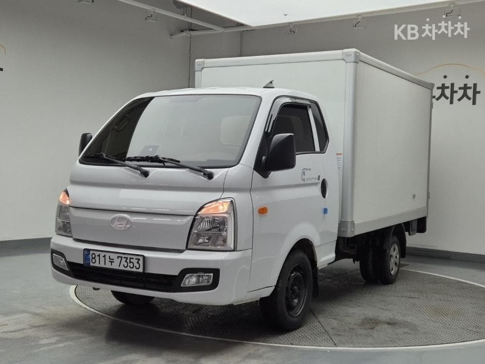 Хюндай Porter 2 LPG Box Truck Удължено междуосие Super Cab Стил - Image 1