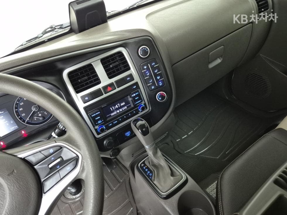 Хюндай Porter 2LPG Box Truck Удължено междуосие Super Cab Стил - 9