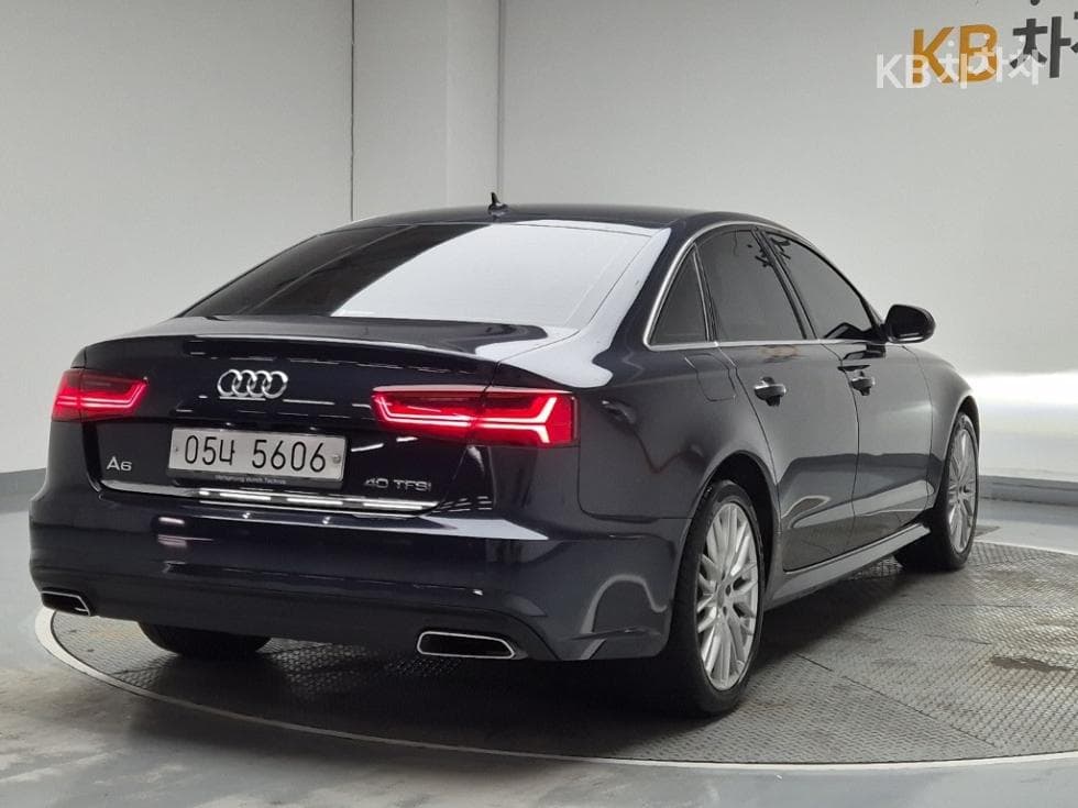 Audi NEW A640 TFSI Premium C7 - 3