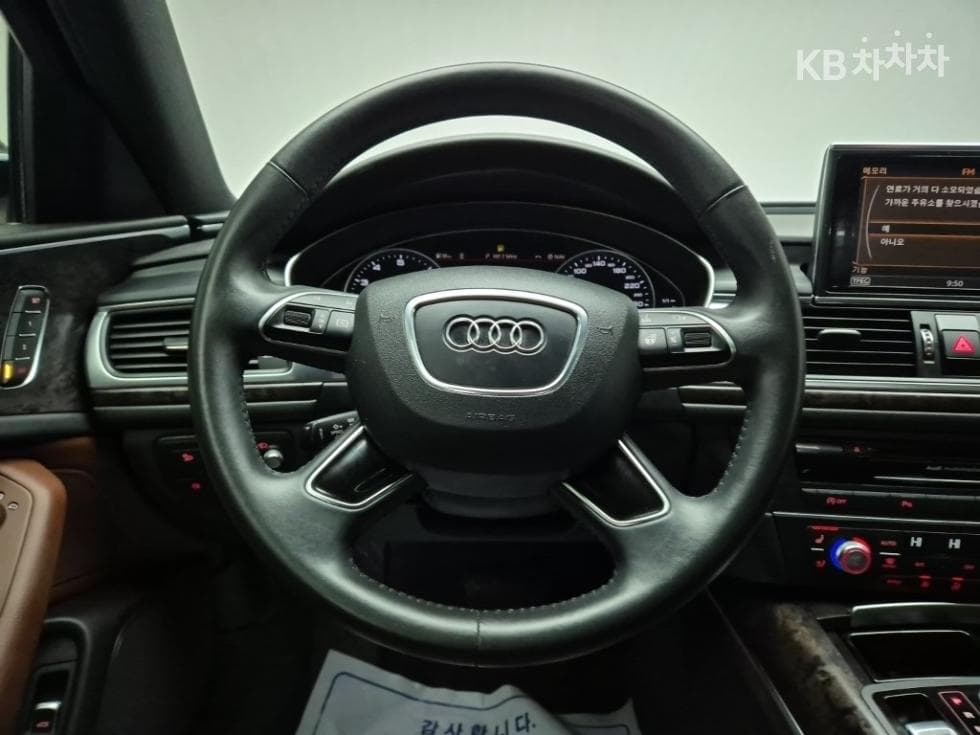 Audi NEW A640 TFSI Premium C7 - 9