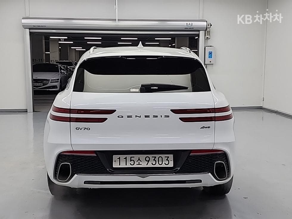 Дженезис GV70Бензин 2.5T AWD - 3