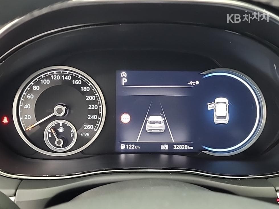 Дженезис GV70Бензин 2.5T AWD - 6