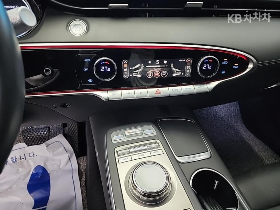 Дженезис GV70Бензин 2.5T AWD - 10