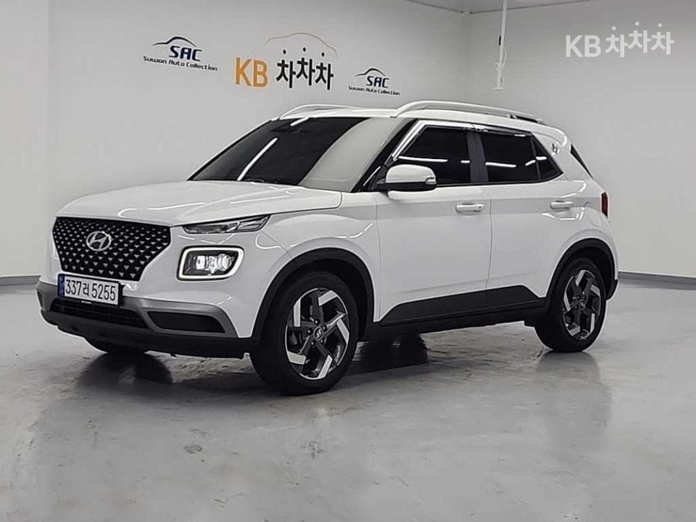 Hyundai Venue Gasoline 1.6 FLUX - Image 1