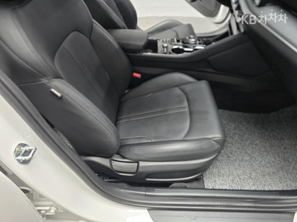 Kia K5 3rd Gen2.0 Gasoline Prestige - 15